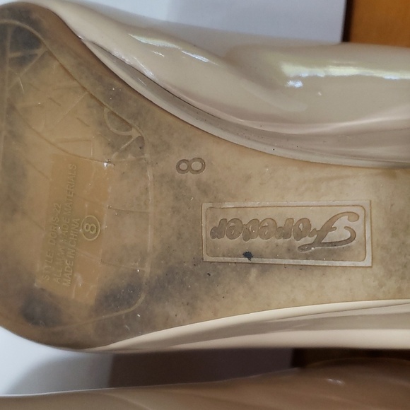 Forever. Tan Patten Man-Made Leather Wedge; Round Toe; Wedge Heel. Size 8 EUC - Picture 12 of 13